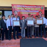 ungkap-kasus-120-kg-sabu-dan-pembunuhan-fbr-polres-jakbar-raih-penghargaan