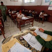 hari-pendidikan-kspi-sebut-masih-ada-guru-bergaji-rp300-ribu