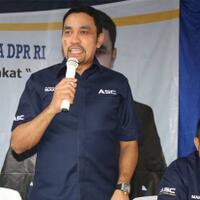 pukuli-pegawai-hotel-dpr-desak-polisi-tangkap-pilot-lion-air