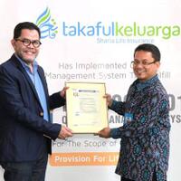 raih-iso-90012015-asuransi-takaful-keluarga-perkuat-posisi