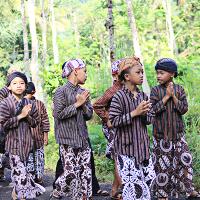 rasa-syukur-masyarakat-buddha-jawa-diwujudkan-dengan-menghargai-air