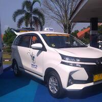 50-taksi-baru-sembrani-siap-layani-penumpang-dari-bandara-husein-sastranegara
