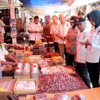 sekda-muba-sidak-pasar-sekayu-temukan-tahu-dan-mie-mengandung-formalin