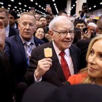 warren-buffett-peringatkan-dampak-perang-dagang