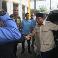 prabowo-bertandang-ke-markas-pks-quothow-are-youquot