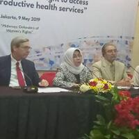 bidan-di-indonesia-punya-peran-penting-dan-strategis