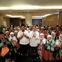 grab-umrahkan-75-mitra-pengemudi