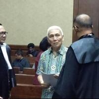 kasus-suap-kemenpora-sekjen-koni-dituntut-4-tahun-penjara