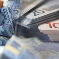 rupiah-masih-lesu-hingga-penutupan-perdagangan-euro-berangsur-pulih