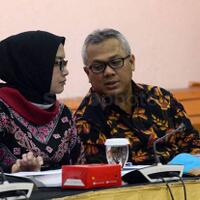 kpu-rekapitulasi-nasional-sementara-menggunakan-satu-panel