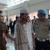 berdalih-hadis-nabi-aniaya-santri-habib-bahar-yakin-dihukum-ringan