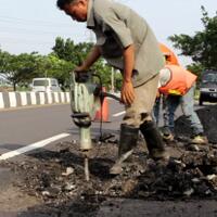 jelang-arus-mudik-jalur-pantura-cirebon-mulai-dibenahi