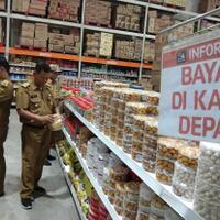 pemkot-bekasi-temukan-sarden-dan-susu-tidak-layak-jual-di-mal
