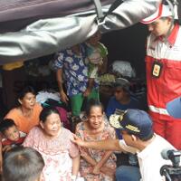 sudinsos-jakut-kirim-makanan-untuk-korban-kebakaran-kampung-bandan