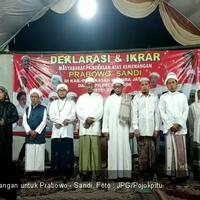 prabowo---sandi-menang-83-76-persen-ribuan-relawan-gelar-syukuran