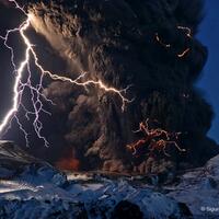letusan-gunung-eyjafjallajkull