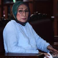 pilih-bohong-dianiaya-ratna-sarumpaet-cari-alibi-yang-paling-praktis