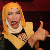 ketika-transseksual-dianggap-hanya-mengumbar-aurat-ada-nih-yang-kagak