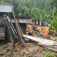 5-rumah-warga-rusak-tersapu-banjir-di-padangsidimpuan