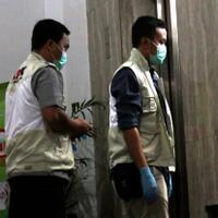 geledah-kantor-bupati-bengkalis-kpk-bawa-2-koper-barang-bukti