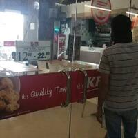 langgar-jam-operasional-ramadhan-kfc-dan-solaria-ditegur-satpol-pp