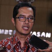 benarkan-geledah-kantor-bupati-bengkalis-kpk-sita-dokumen-proyek-jalan