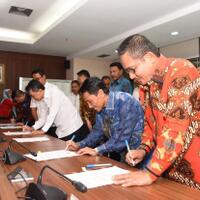 wali-kota-gorontalo-terima-aset-dari-kementerian-pupr-ri