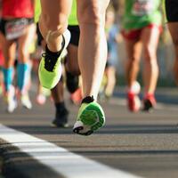 tuntun-pelari-ke-jalur-yang-salah-pengawas-marathon-di-china-dijatuhi-sanksi