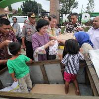 jalin-kerukunan-beragama-umat-kristiani-depok-bagikan-takjil