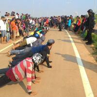 sergap-balap-liar-di-tangsel-polisi-angkut-ratusan-motor-bodong