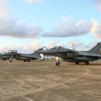 7-pesawat-tempur-rafale-prancis-mendarat-darurat-di-aceh