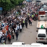 aneka-cara-pendukung-prabowo-asal-karawang-hadiri-aksi-22-mei