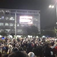 usai-tarawih-massa-pendukung-prabowo-membubarkan-diri-dengan-tertib