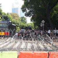 setelah-tetapkan-hasil-pemilu-gedung-kpu-dijaga-ketat