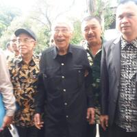 permadi-berbicara-di-ruang-dpr-itu-kebal-hukum