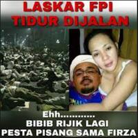 massa-demo-depan-bawaslu-bubarkan-diri