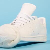 sneakers-pake-kondom-iya-gan-biar-sepatu-putihmu-ga-cepet-kotor