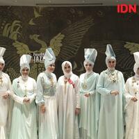 bingung-pilih-baju-untuk-lebaran-pakai-busana-ala-yunani-aja-sis