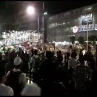 redam-kericuhan-massa-kapolda-metro-jaya-turun-langsung-ke-lokasi