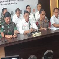 ada-aksi-anarkis-wiranto-masyarakat-harus-diberikan-informasi-yang-benar