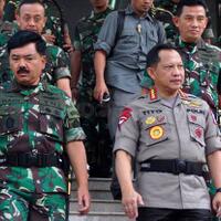 panglima-pastikan-jajaran-tni-solid-dan-back-up-penuh-polri