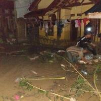 4-kecamatan-di-lebak-diterjang-banjir-bandang-puluhan-rumah-rusak-berat