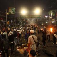 usai-bentrok-massa-dan-polisi-pospol-sabang-alami-rusak-parah