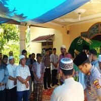 jenazah-korban-peluru-nyasar-saat-aksi-22-mei-disambut-tangis-keluarga