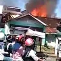 api-mengamuk-di-salatiga-kakek-80-tahun-tewas-terpanggang