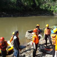 wanita-cantik-ditemukan-tewas-mengambang-di-sungai-serayu-banjarnegara