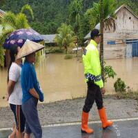 dua-desa-di-konawe-selatan-terendam-banjir