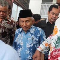 pihak-kampus-nyatakan-amien-rais-sudah-pensiun-dari-ugm