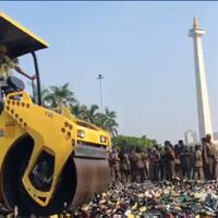 anies-giling-18174-botol-miras-hasil-operasi-di-lima-wilayah-jakarta