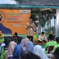 kemenpora-dorong-kemandirian-santri-melalui-pesantren-ramadhan-pemuda